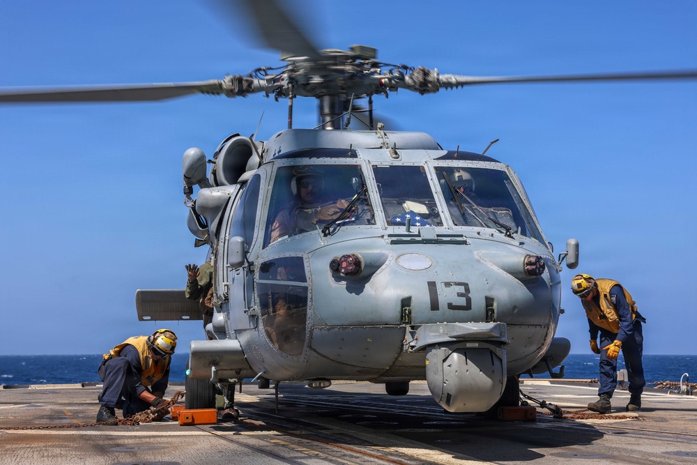 Flight quarters on USS Lake Erie (CG 70)