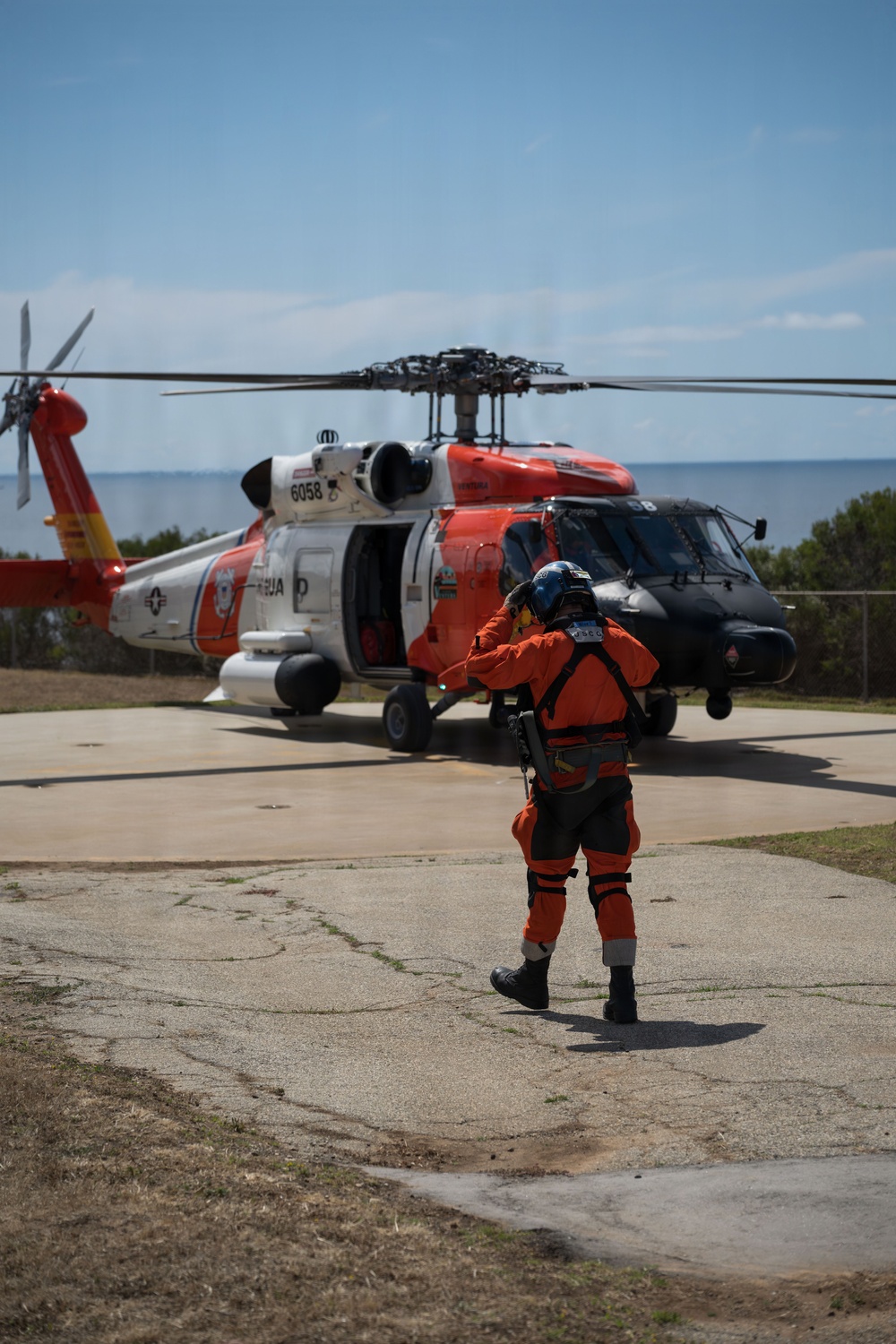 Coast Guard Air Station Ventura conducts cliff side training