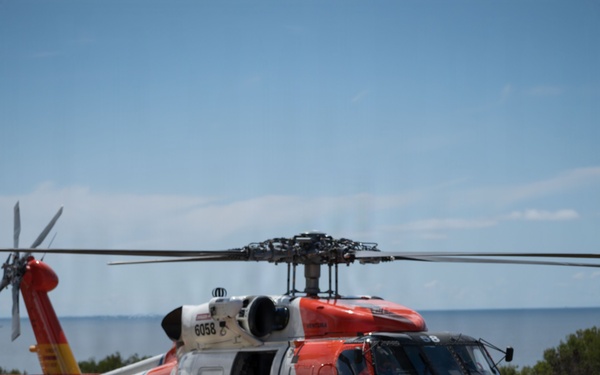 Coast Guard Air Station Ventura conducts cliff side training