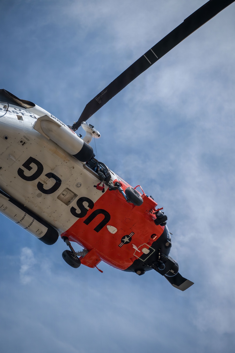 Coast Guard Air Station Ventura conducts cliff side training