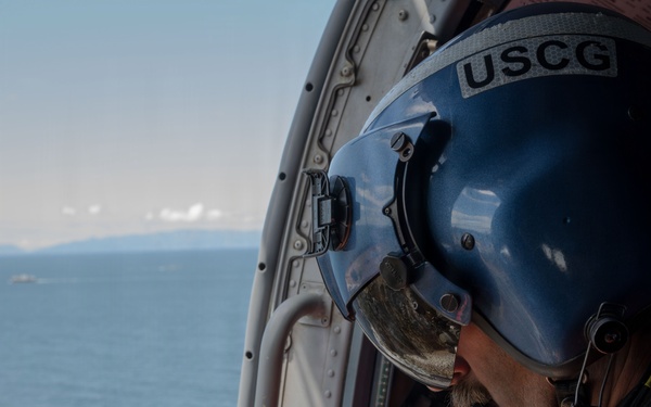 Coast Guard Air Station Ventura conducts cliff side training