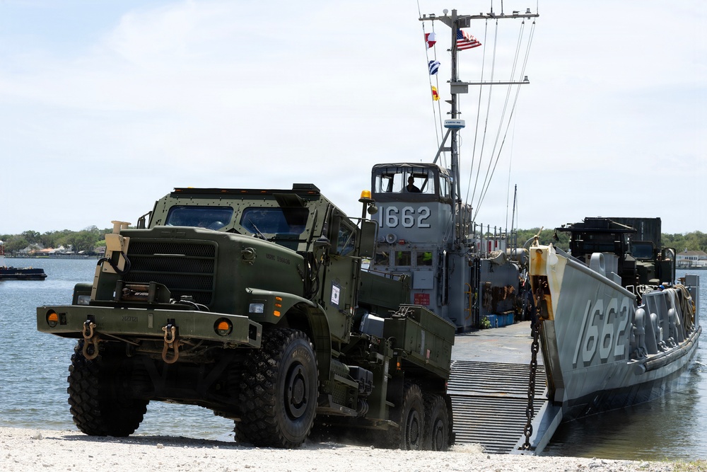 Blount Island Enables Rapid MEU Ship-to-Shore Operations, Reinforcing SOUTHCOM Readiness