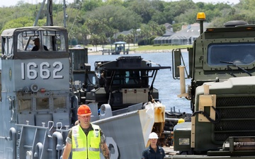 Blount Island Enables Rapid MEU Ship-to-Shore Operations, Reinforcing SOUTHCOM Readiness