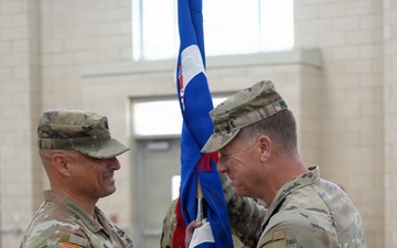 Louisiana National Guard Recruiting and Retention Battalion Conducts Change of Command Ceremony