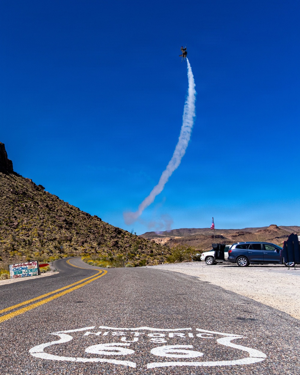 Thunderbirds fly over historic Route 66