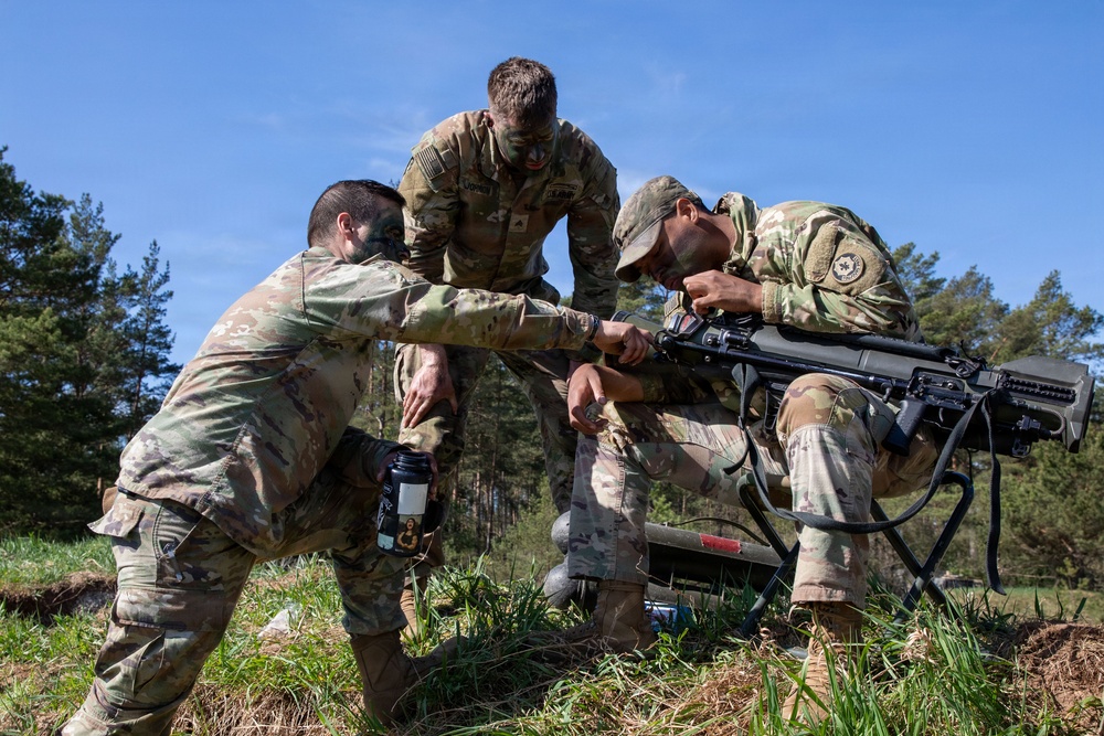 U.S. Soldiers in 2d Cavalry Regiment receive anti-tank weapons training for a live fire event