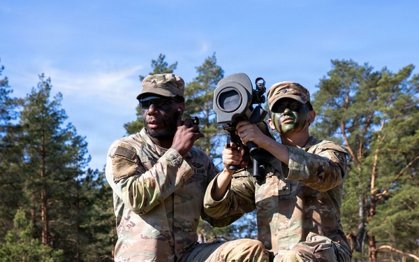 U.S. Soldiers in 2d Cavalry Regiment receive anti-tank weapons training for a live fire event