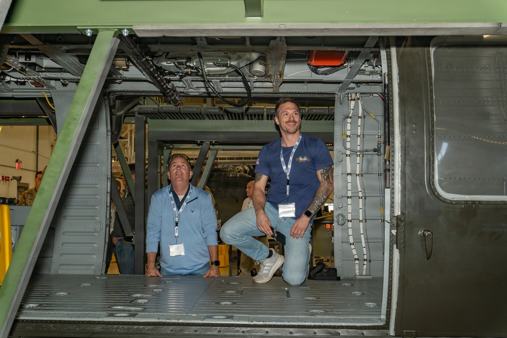 Civilian employers tour Fort Indiantown Gap facilities through Boss Lift event