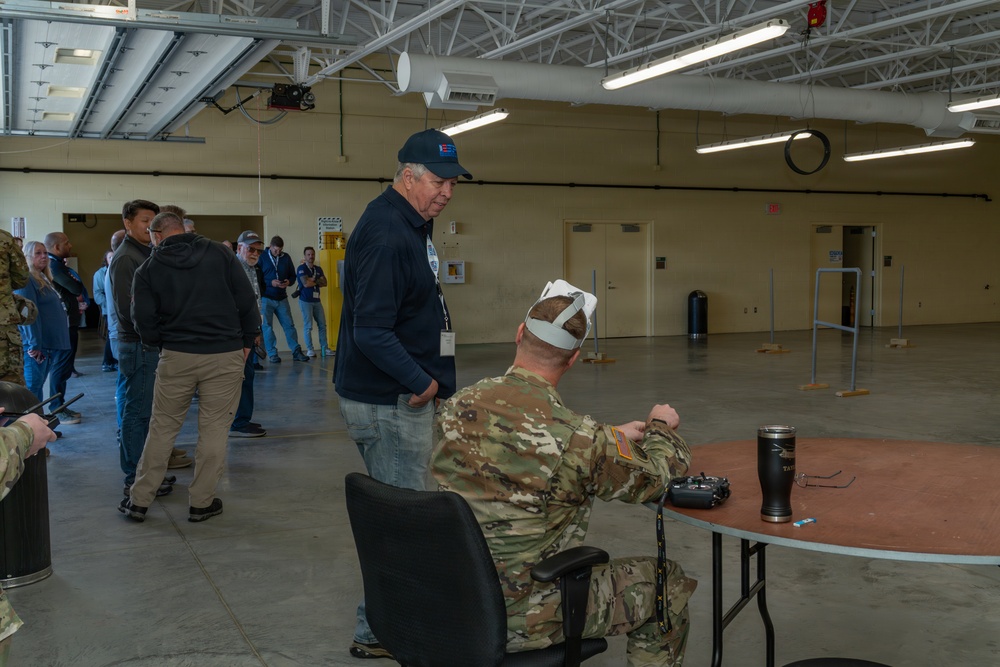 Civilian employers tour Fort Indiantown Gap facilities through Boss Lift event