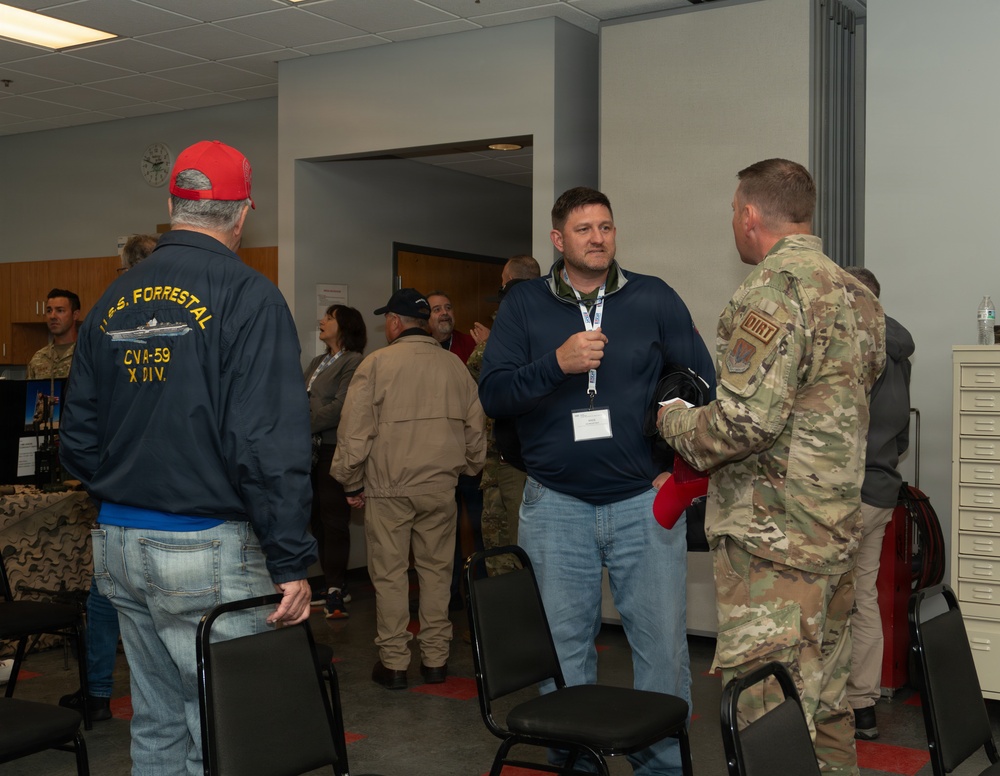 Civilian employers tour Fort Indiantown Gap facilities through Boss Lift event