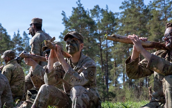U.S. Soldiers in 2d Cavalry Regiment receive anti-tank weapons training for a live fire event
