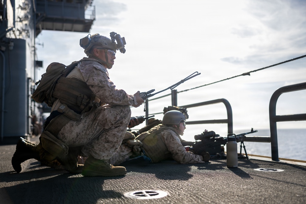 11th MEU Marines, Sailors Transit the Balabac Strait Abroad USS Boxer