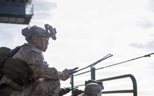 11th MEU Marines, Sailors Transit the Balabac Strait Abroad USS Boxer