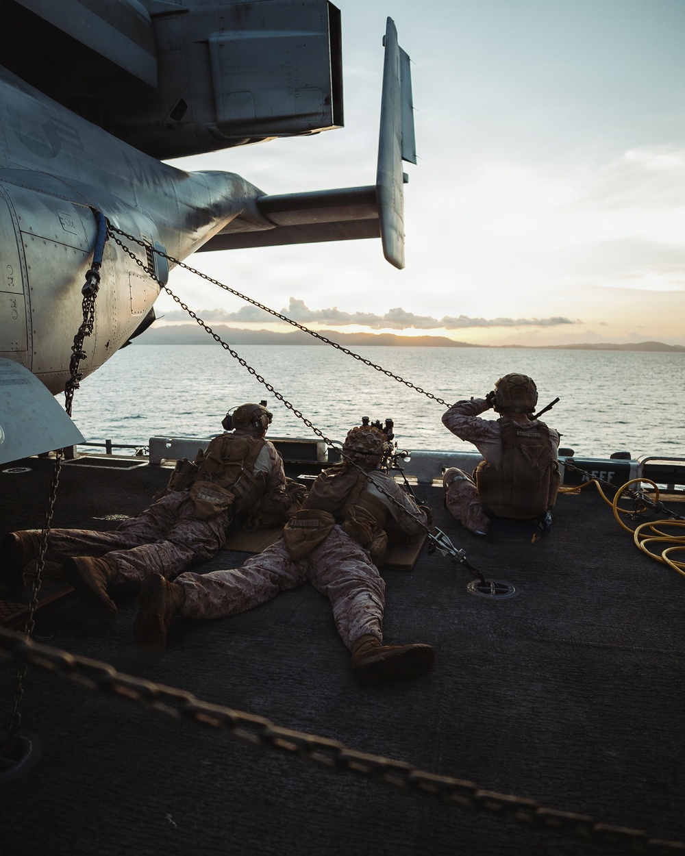 11th MEU Marines, Sailors Transit the Balabac Strait Abroad USS Boxer
