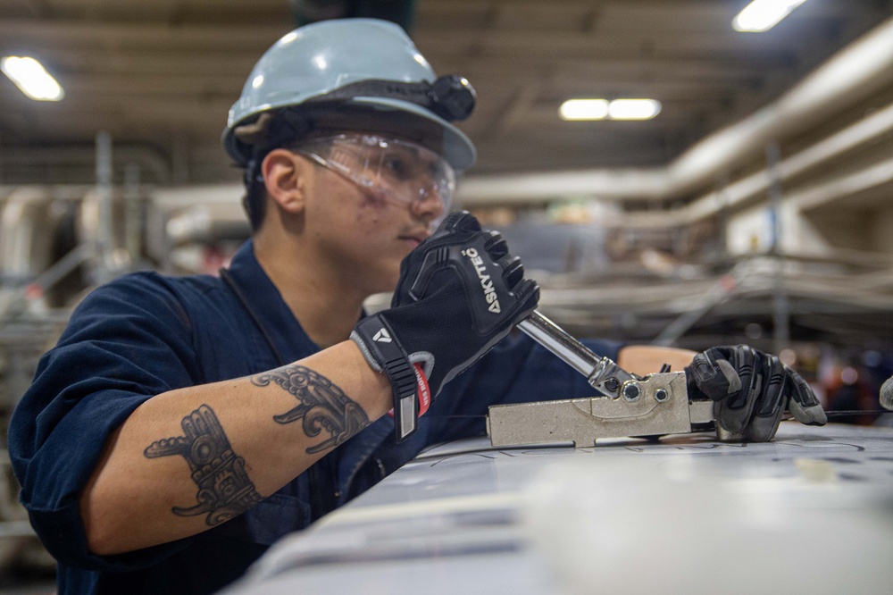 USS Ronald Reagan (CVN 76) Sailors Conduct Daily Operations