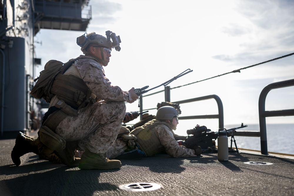 11th MEU Marines, Sailors Transit the Balabac Strait Abroad USS Boxer