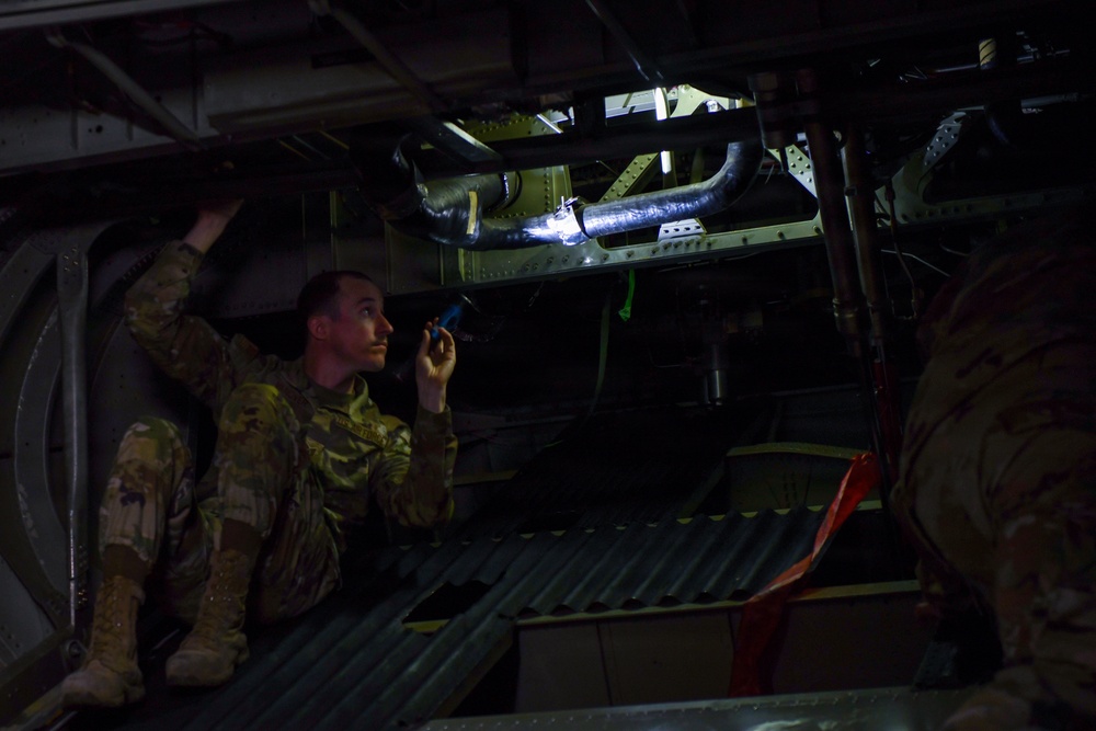 A helping hand for 934th's Herc