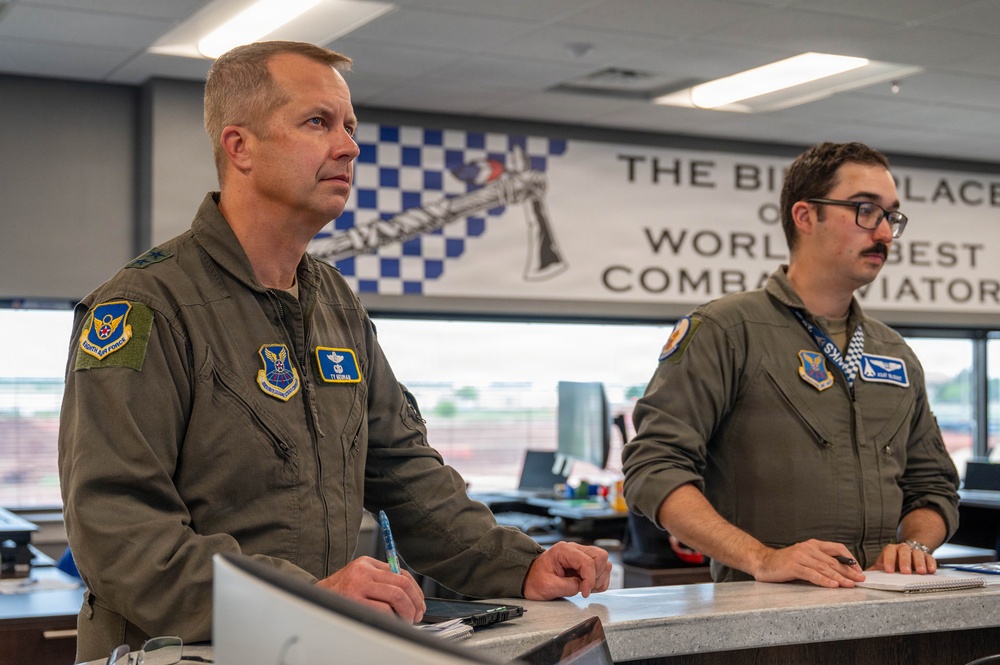 Eighth Air Force leadership connects with Dyess Airmen driving mission readiness