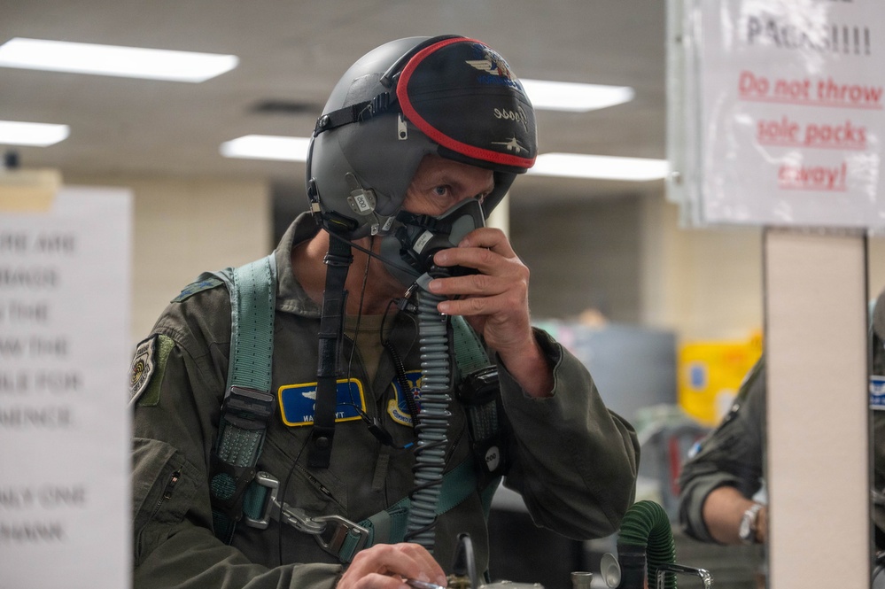 Eighth Air Force leadership connects with Dyess Airmen driving mission readiness