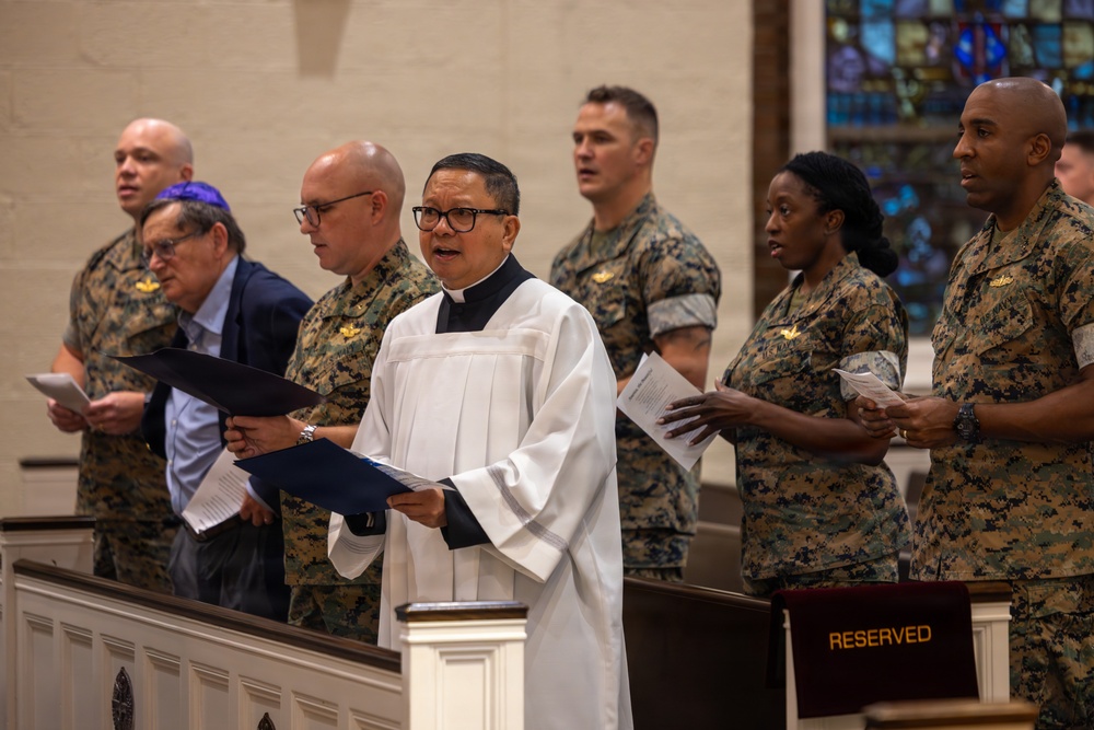 Marine Corps Installations East Chaplain Corps Hosts Service for National Day of Prayer