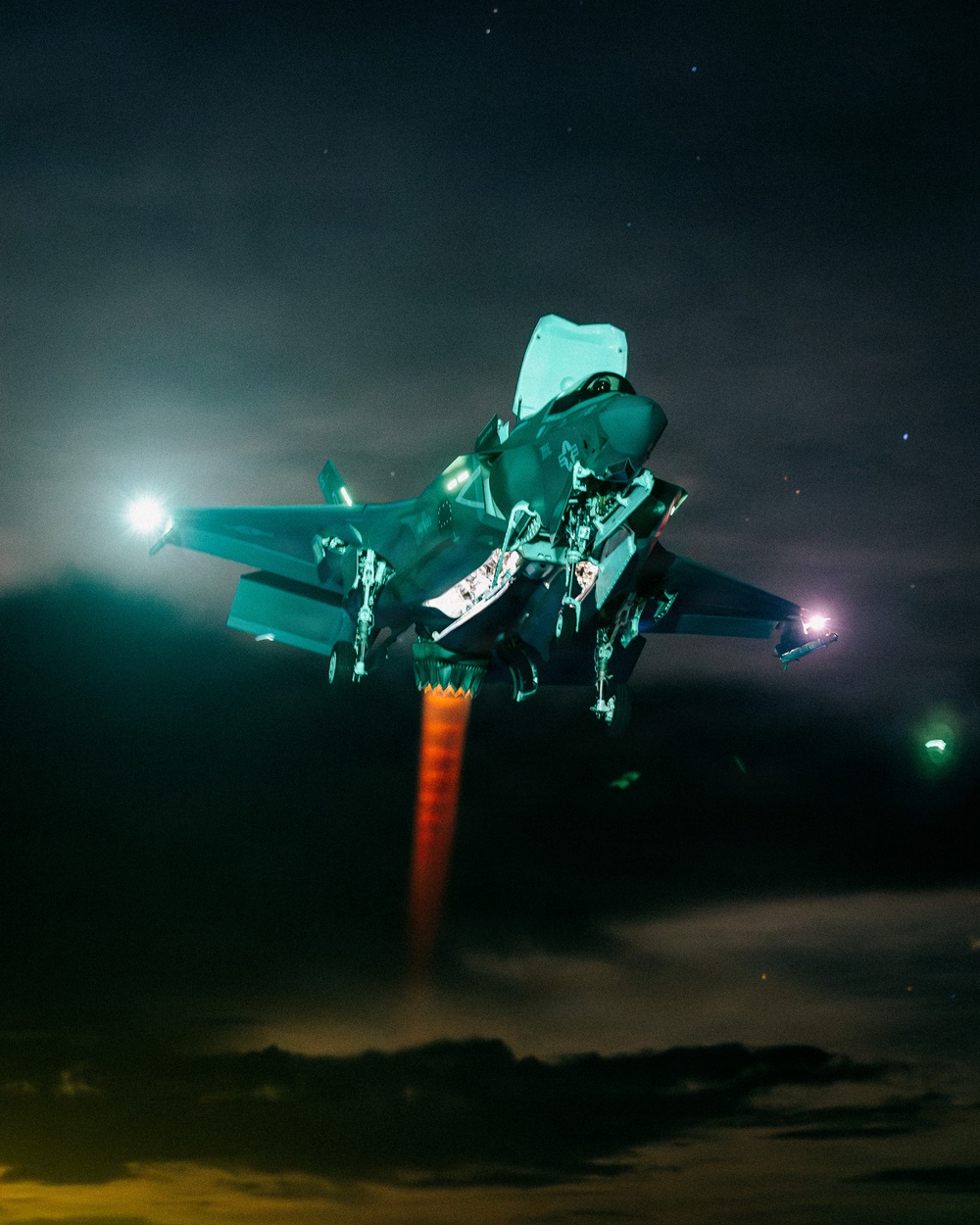 11th MEU Marines, Sailors Conduct F-35B Flight Operations Aboard USS Boxer