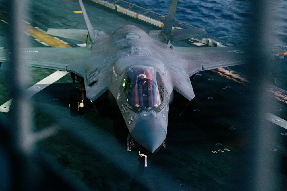 11th MEU Marines, Sailors Conduct F-35B Flight Operations Aboard USS Boxer