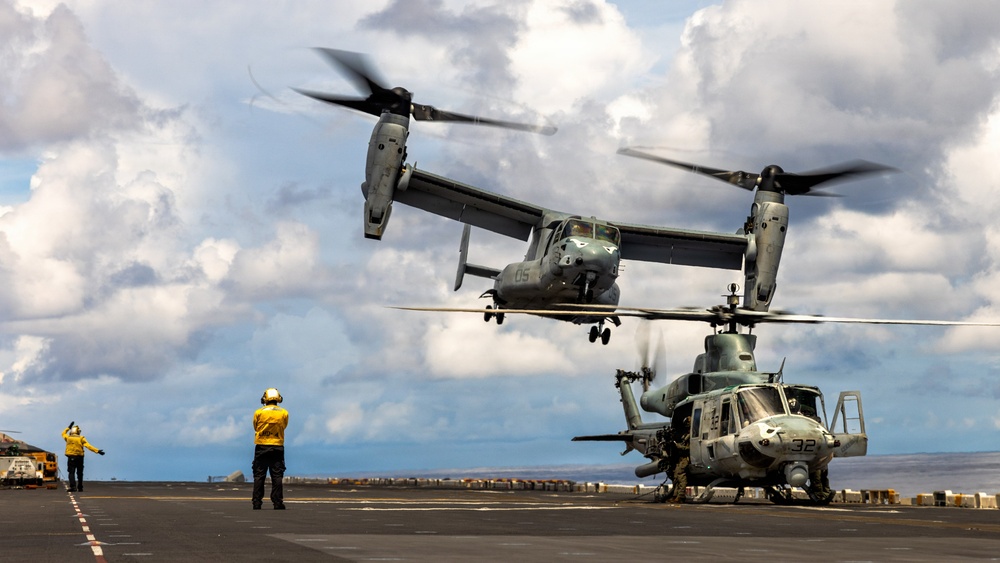 11th MEU Marines, Sailors Conduct Flight Operations Aboard USS Boxer