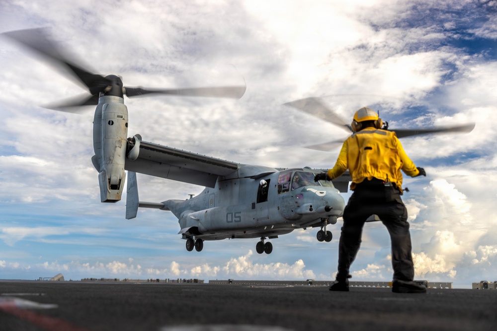 11th MEU Marines, Sailors Conduct Flight Operations Aboard USS Boxer