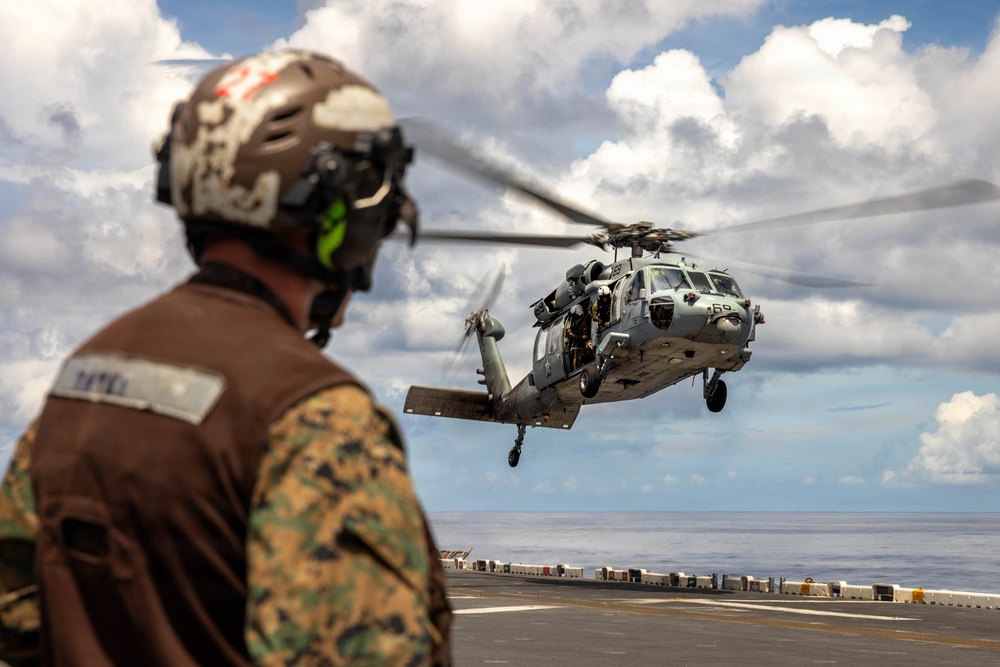11th MEU Marines, Sailors Conduct Flight Operations Aboard USS Boxer