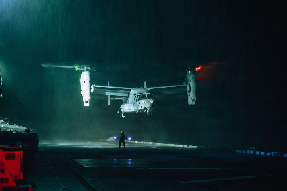 11th MEU Marines, Sailors Conduct Flight Operations Aboard USS Boxer