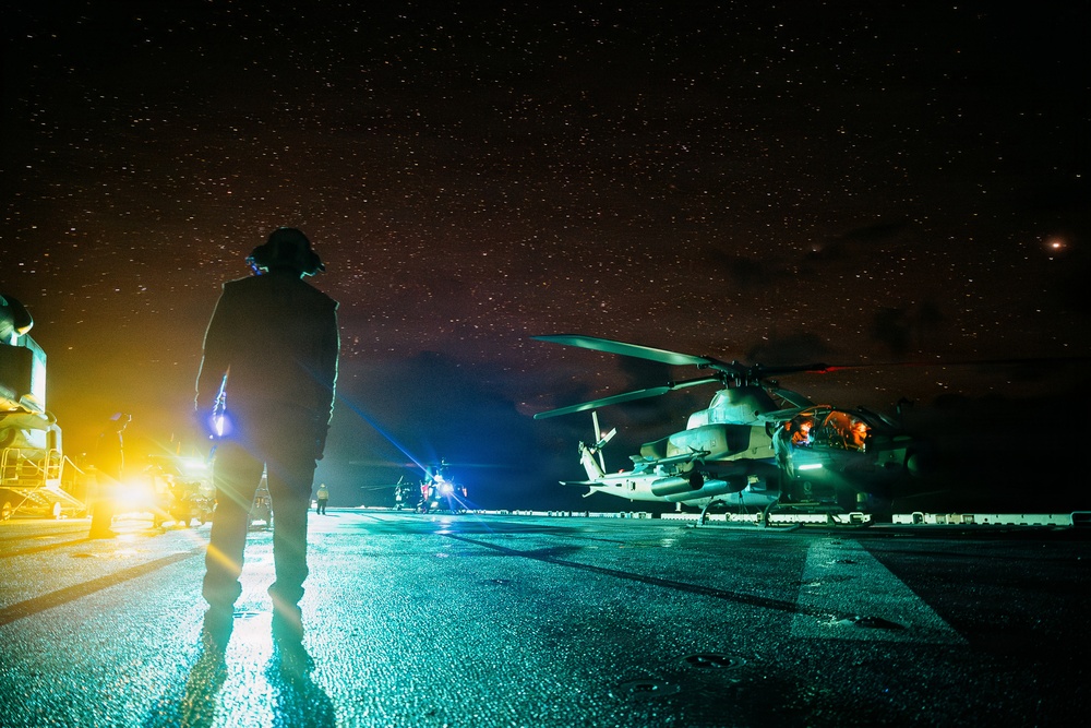 11th MEU Marines, Sailors Conduct Flight Operations Aboard USS Boxer
