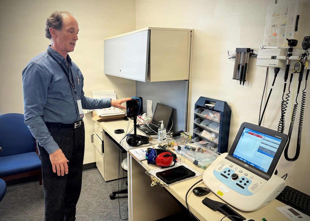 NMCCL audiologist recognized for efforts to conserve Marines’ hearing