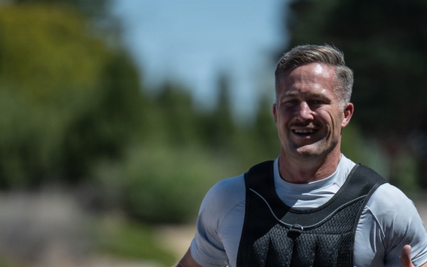 Airmen Run to Honor Fallen Members of ‘Port Dawg’ Community