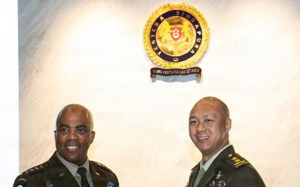 U.S. Army Pacific Commanding General Visits Singapore to Strengthen Regional Partnerships