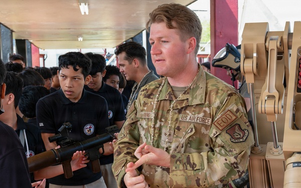 36th CES EOD team participates in Agueda I. Johnston Middle School Career Day