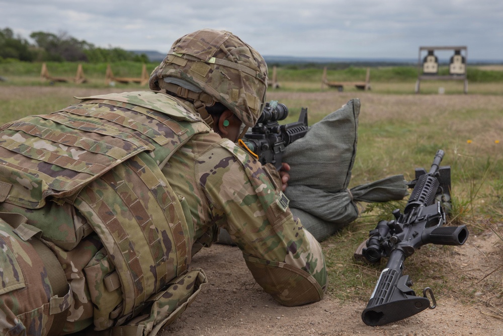 Fort Hood Soldiers Conduct M4A1 Qualifications