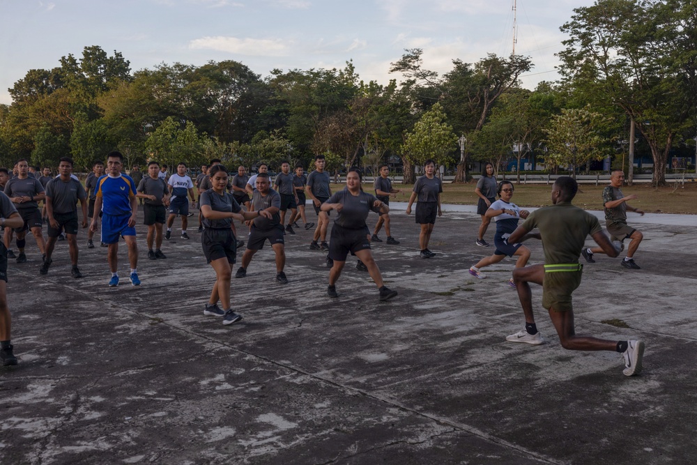 U.S. Marines, Armed Forces of the Philippines conduct Physical Training