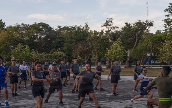 U.S. Marines, Armed Forces of the Philippines conduct Physical Training