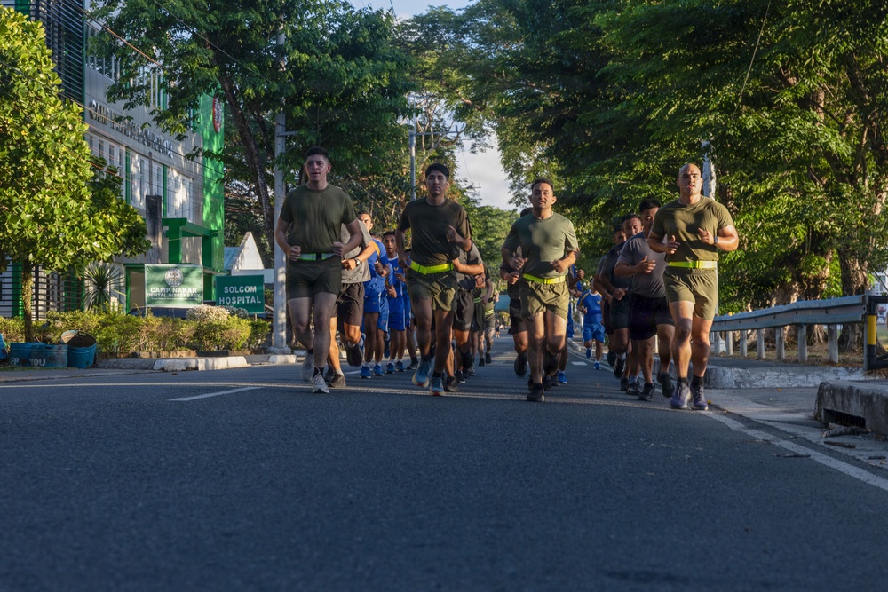 U.S. Marines, Armed Forces of the Philippines conduct Physical Training