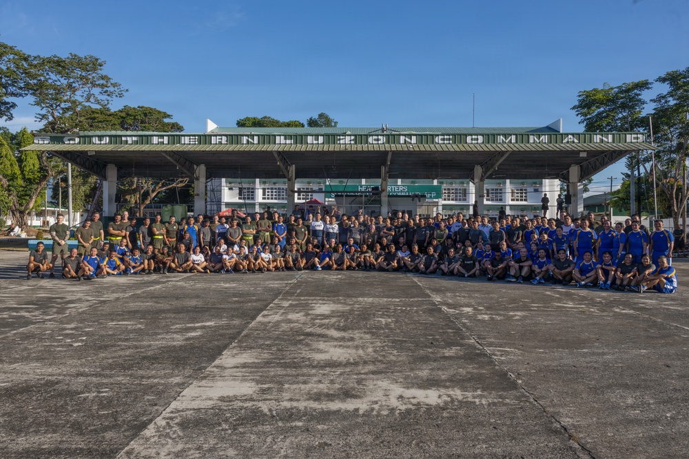 U.S. Marines, Armed Forces of the Philippines conduct Physical Training
