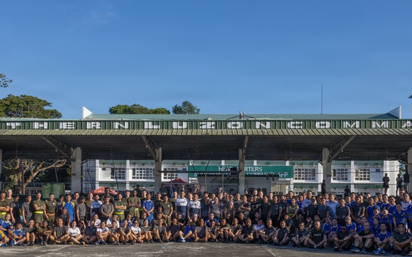 U.S. Marines, Armed Forces of the Philippines conduct Physical Training