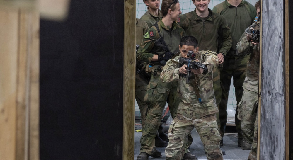 1st Battalion, 12th Cavalry Regiment train alongside Norwegians on close-quarters battle techniques