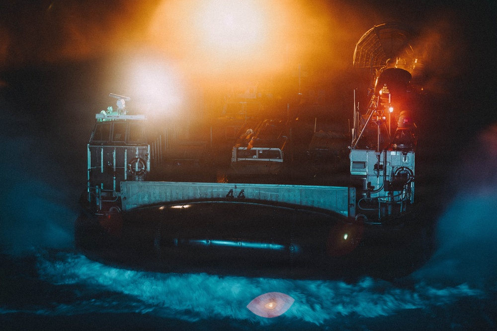 11th MEU Marines, Sailors Conduct Well Deck Operations Aboard USS Boxer