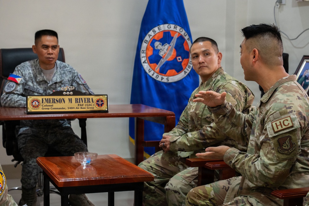Balikatan 2026: 21st AEW leadership meets with PAF 540th Air Base Group leadership