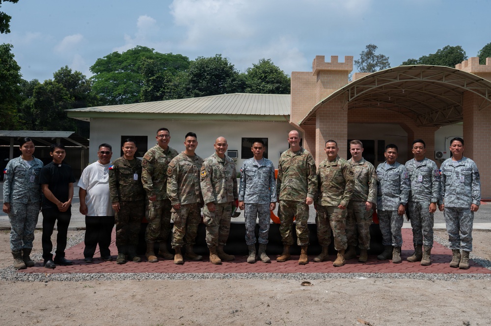 Balikatan 2026: 21st AEW leadership meets with PAF 540 th Air Base Group leadership