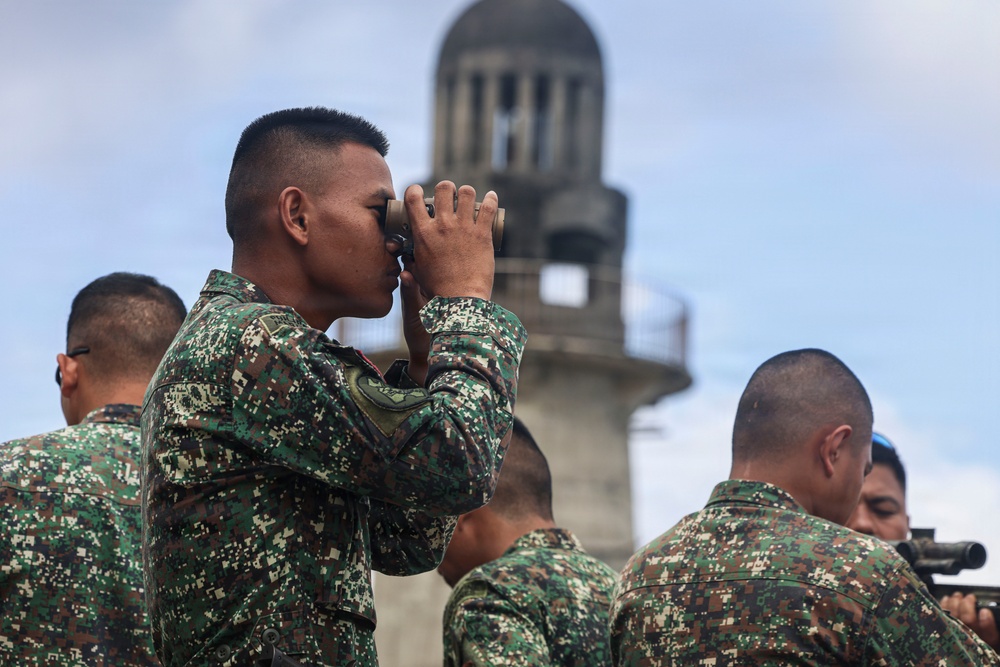 Balikatan 2026: U.S. Marines, Philippine Marines participate in weapons training class during MKTSO