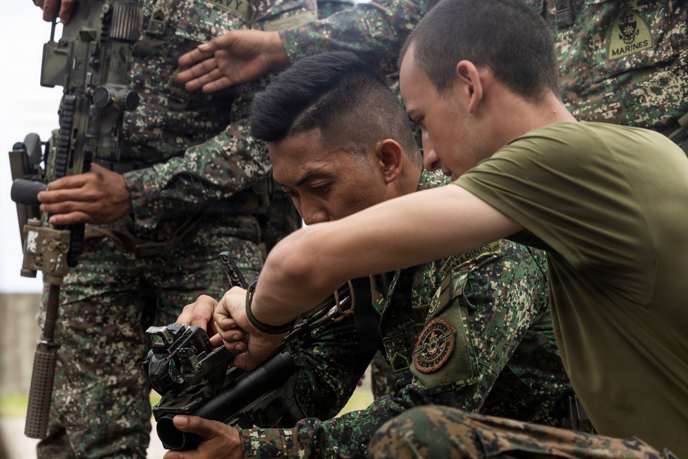 Balikatan 2026: U.S. Marines, Philippine Marines participate in weapons training class during MKTSO