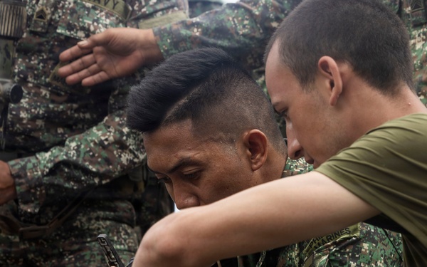 Balikatan 2026: U.S. Marines, Philippine Marines participate in weapons training class during MKTSO