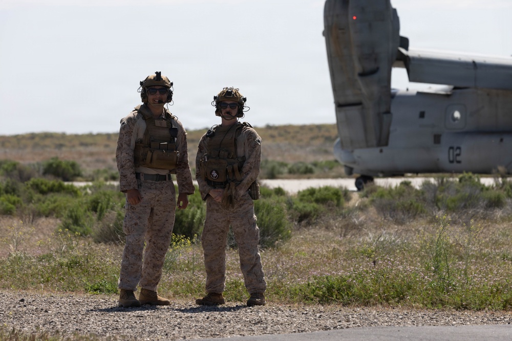 Marines coordinate simulated MV-22B Osprey CASEVAC