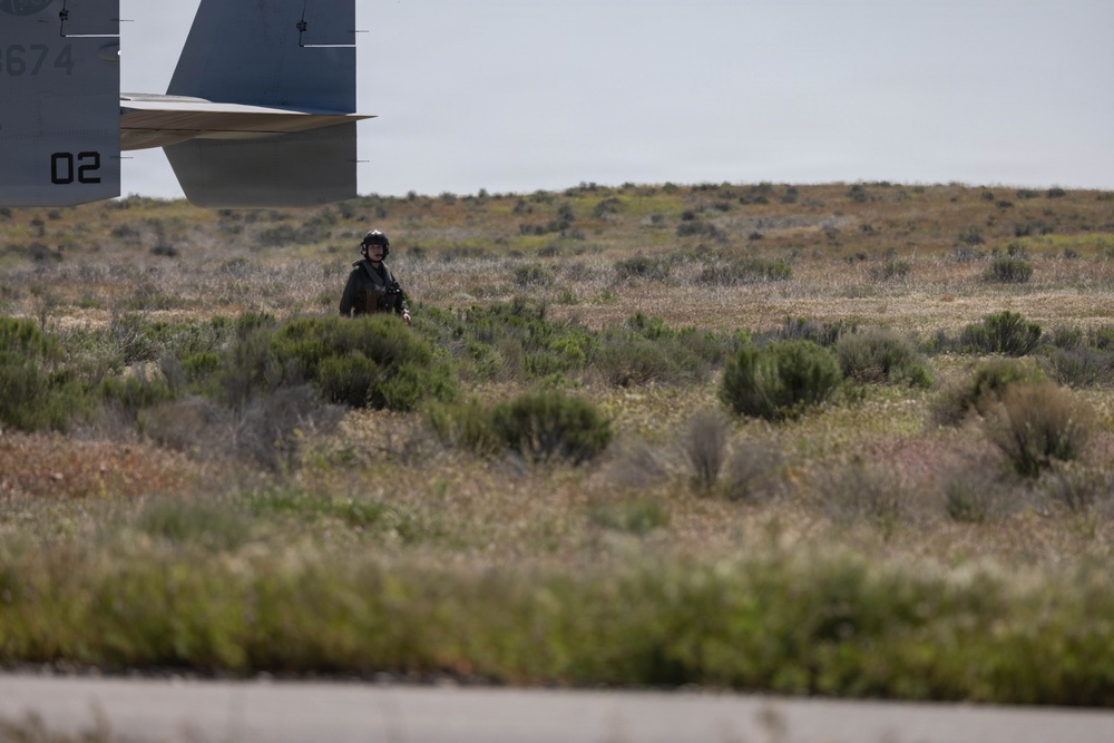Marines coordinate simulated MV-22B Osprey CASEVAC